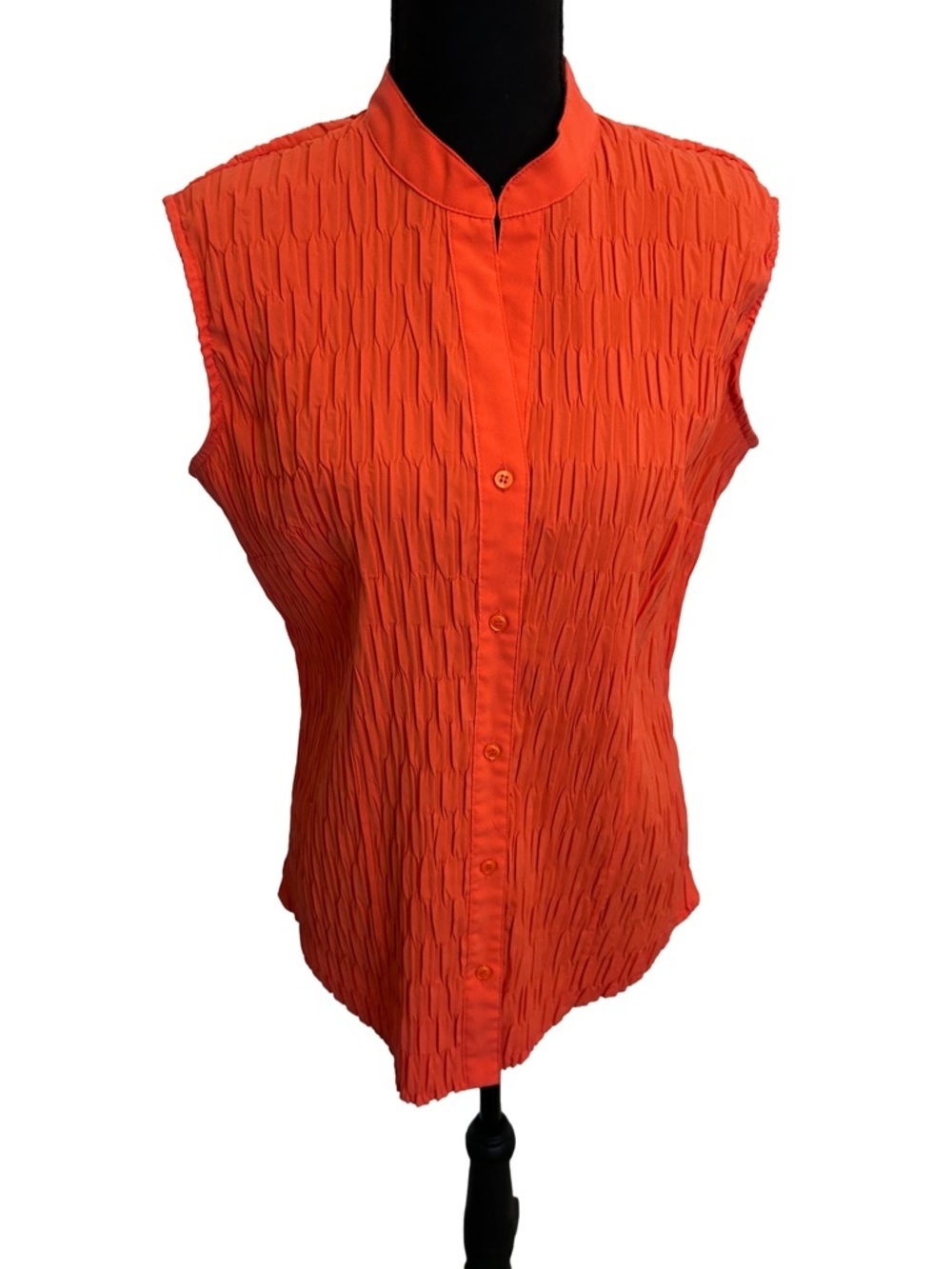 East 5th Sleeveless Textured Button-Front Top - Orange L